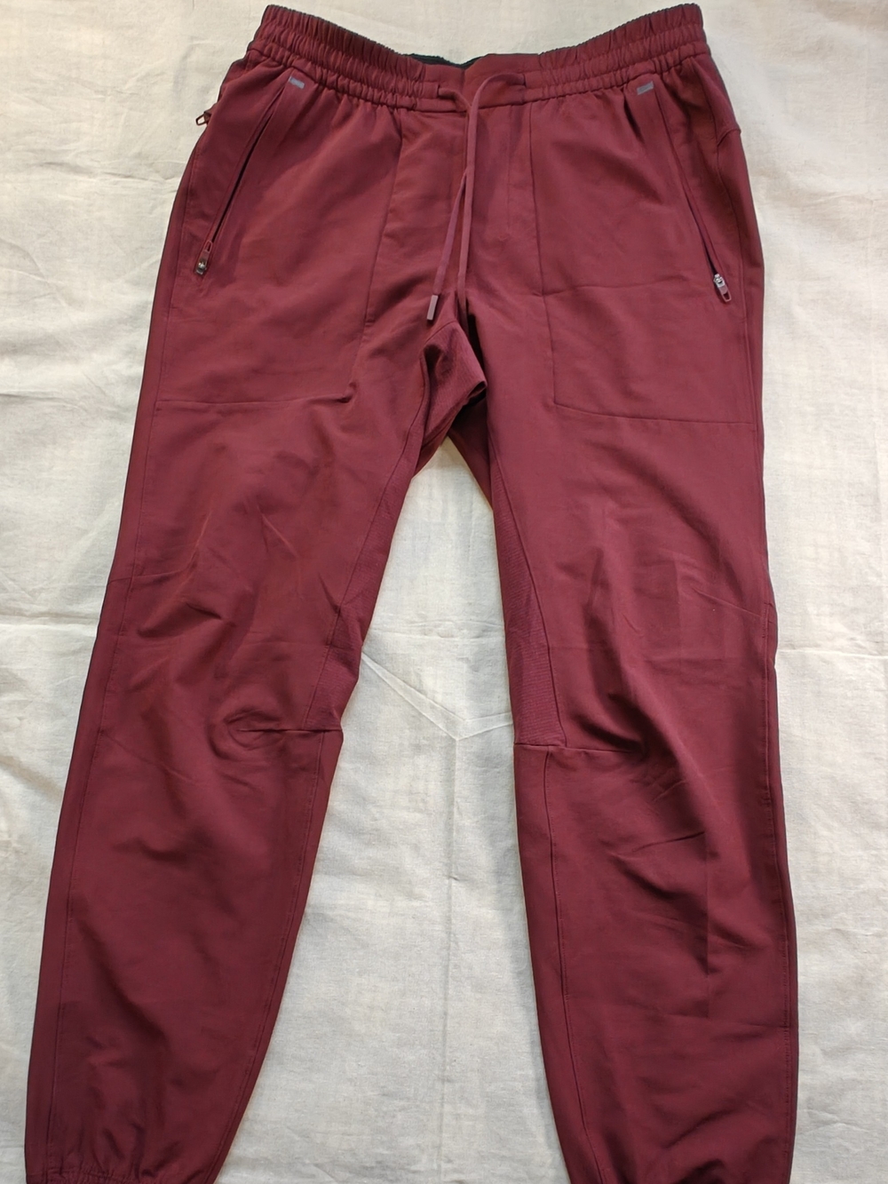 Lululemon Men’s License to Train Jogger Maroon Size Medium